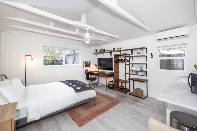 1111 Alma Street, Palo Alto, CA 94301