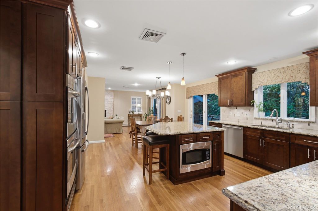 3 Fermi Court, Cortlandt Manor, NY 10567 — photo 5