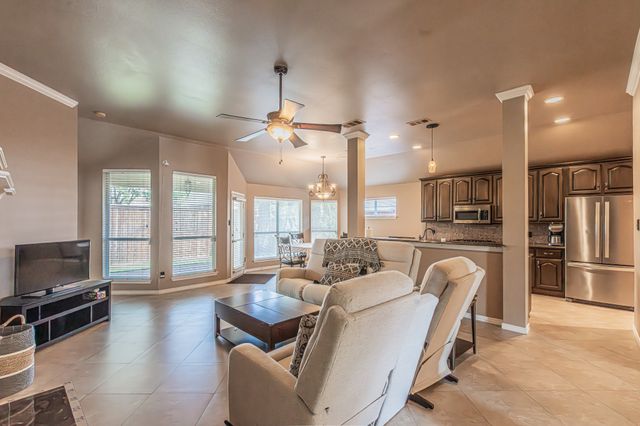 7732 Summerbrook Circle, Fort Worth, TX 76137