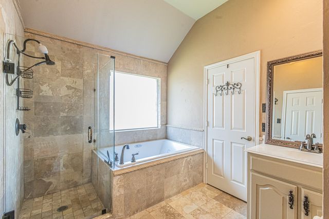 7732 Summerbrook Circle, Fort Worth, TX 76137