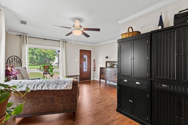 110 S Binkley Street, Sherman, TX 75092