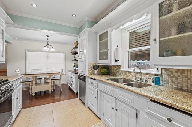 110 S Binkley Street, Sherman, TX 75092