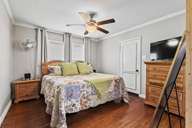 110 S Binkley Street, Sherman, TX 75092