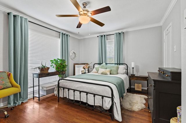 110 S Binkley Street, Sherman, TX 75092