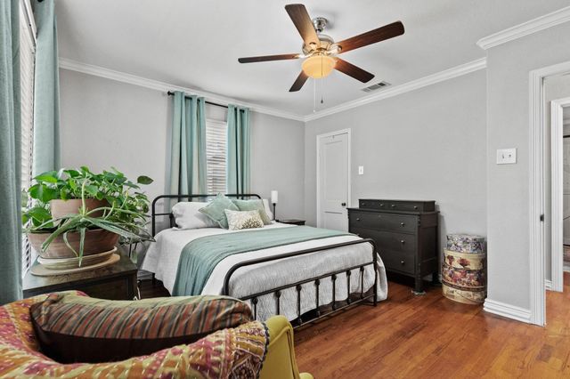 110 S Binkley Street, Sherman, TX 75092