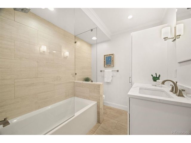 214 Hudson St, Denver, CO 80220