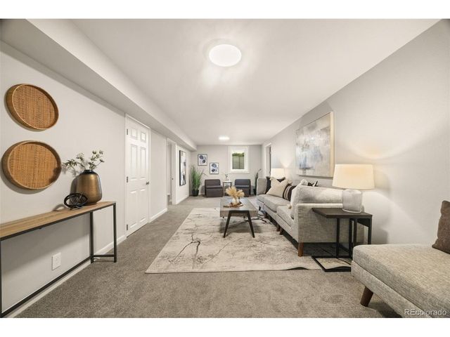 214 Hudson St, Denver, CO 80220