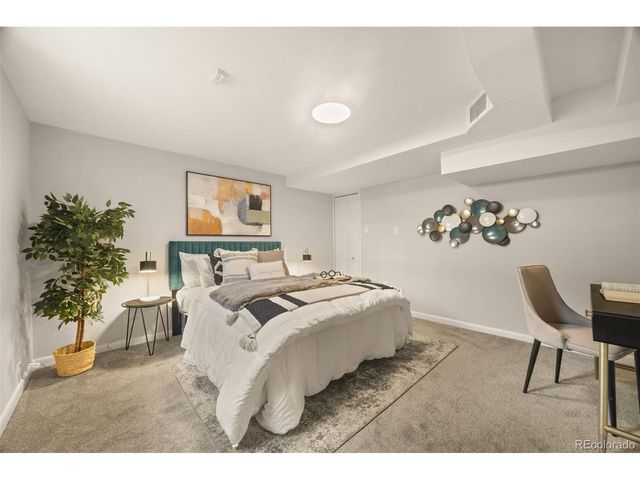 214 Hudson St, Denver, CO 80220