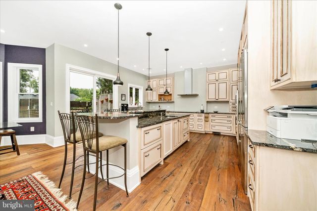 10221 TYBURN TER, Bethesda, MD 20814
