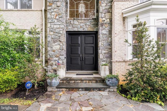 10221 TYBURN TER, Bethesda, MD 20814