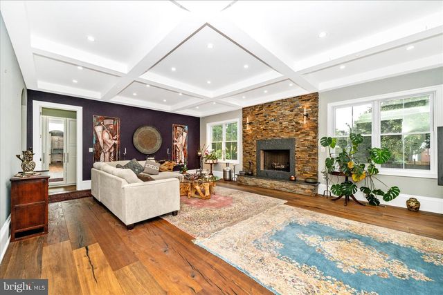 10221 TYBURN TER, Bethesda, MD 20814