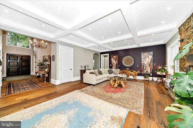 10221 TYBURN TER, Bethesda, MD 20814