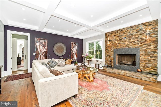 10221 TYBURN TER, Bethesda, MD 20814