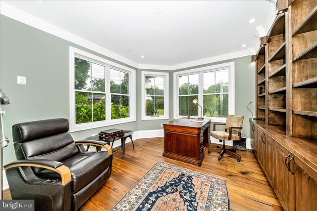 10221 TYBURN TER, Bethesda, MD 20814