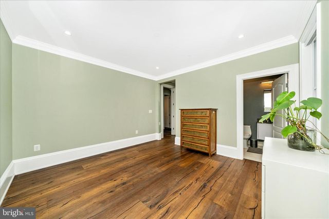 10221 TYBURN TER, Bethesda, MD 20814