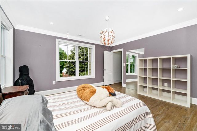 10221 TYBURN TER, Bethesda, MD 20814
