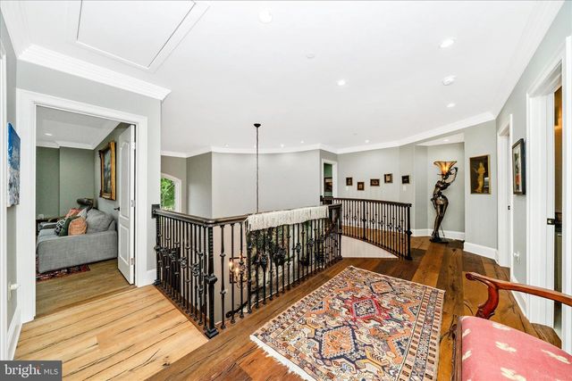 10221 TYBURN TER, Bethesda, MD 20814