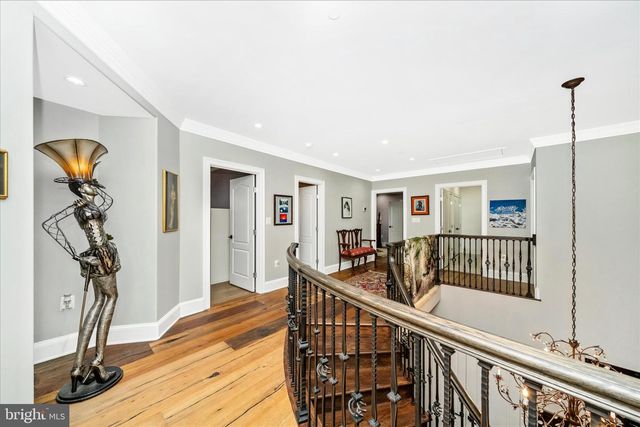 10221 TYBURN TER, Bethesda, MD 20814