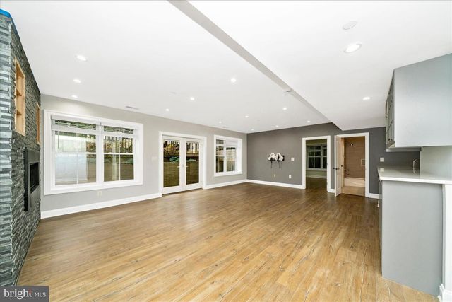 10221 TYBURN TER, Bethesda, MD 20814