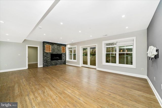 10221 TYBURN TER, Bethesda, MD 20814