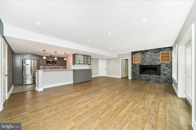 10221 TYBURN TER, Bethesda, MD 20814