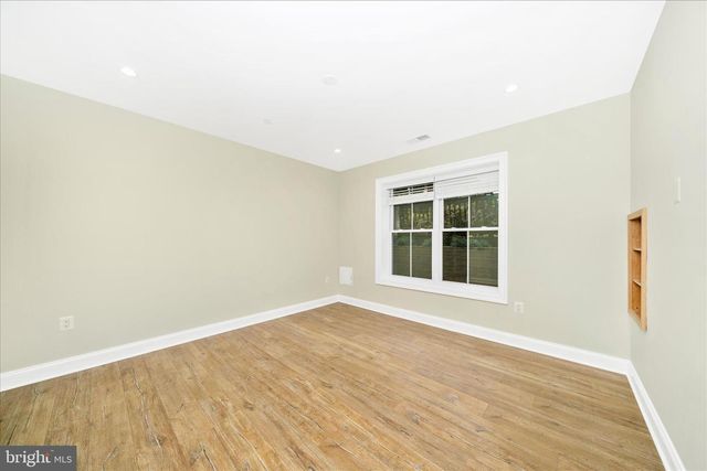 10221 TYBURN TER, Bethesda, MD 20814