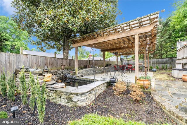 10221 TYBURN TER, Bethesda, MD 20814