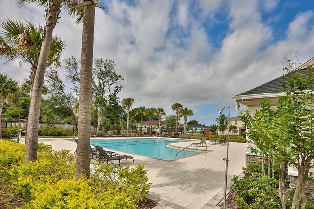 10546 MEDFORD LAKE DRIVE, Riverview, FL 33578