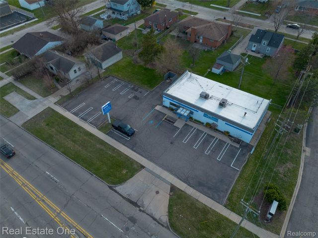 2079 Inkster Road, Garden City, MI 48135