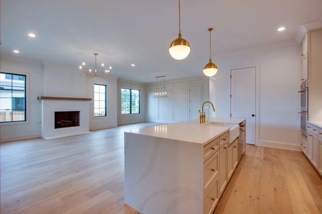 112 Mitford Lane, Thompsons Station, TN 37179