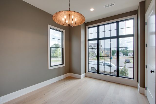 112 Mitford Lane, Thompsons Station, TN 37179