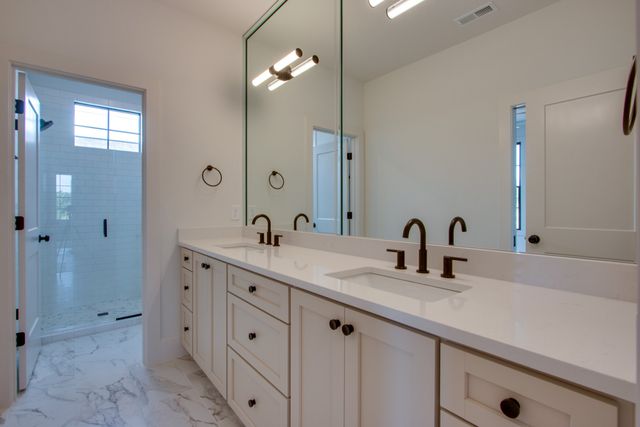 112 Mitford Lane, Thompsons Station, TN 37179