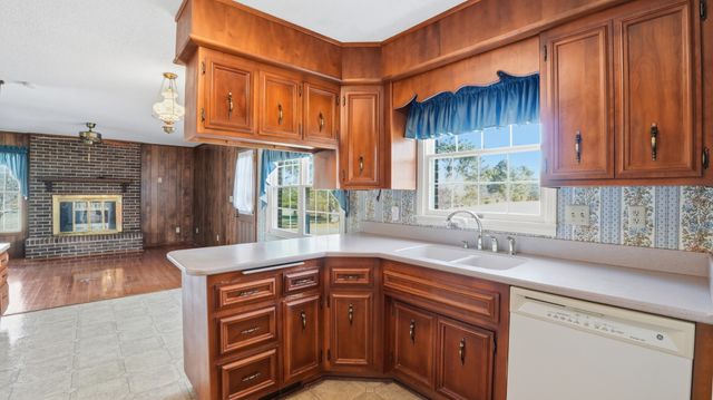 1234 Carter Blake Rd, Tullahoma, TN 37388