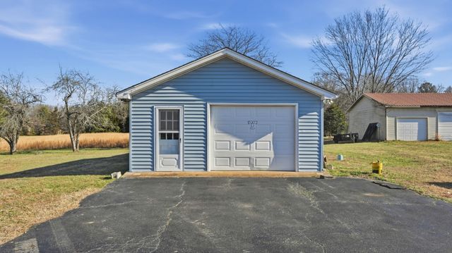 1234 Carter Blake Rd, Tullahoma, TN 37388