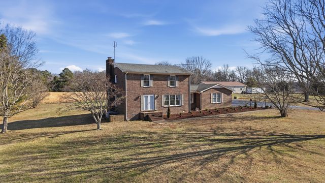 1234 Carter Blake Rd, Tullahoma, TN 37388