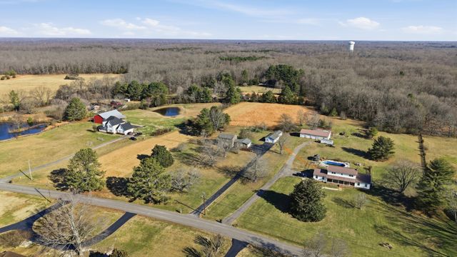 1234 Carter Blake Rd, Tullahoma, TN 37388