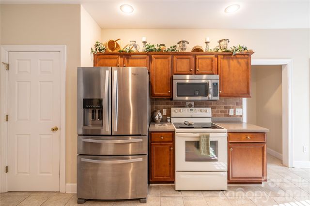 10806 Willow Oak Road, Norwood, NC 28128