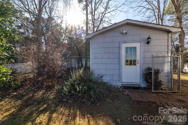 10806 Willow Oak Road, Norwood, NC 28128