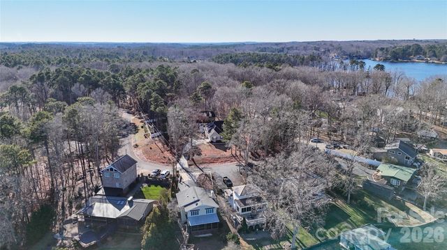 10806 Willow Oak Road, Norwood, NC 28128