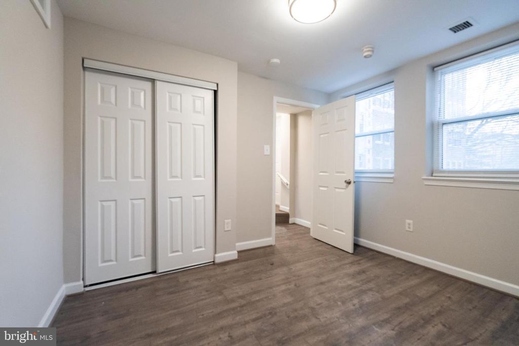 4707 CONNECTICUT AVE NW #104, Washington, DC 20008