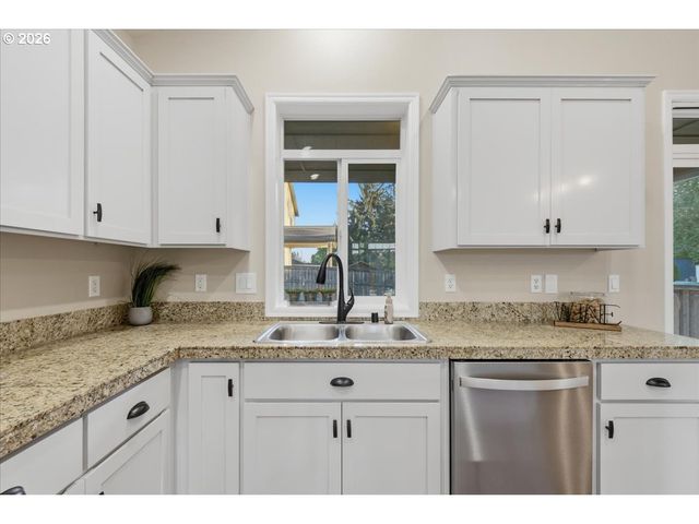 10803 Ne 103RD St, Vancouver, WA 98662