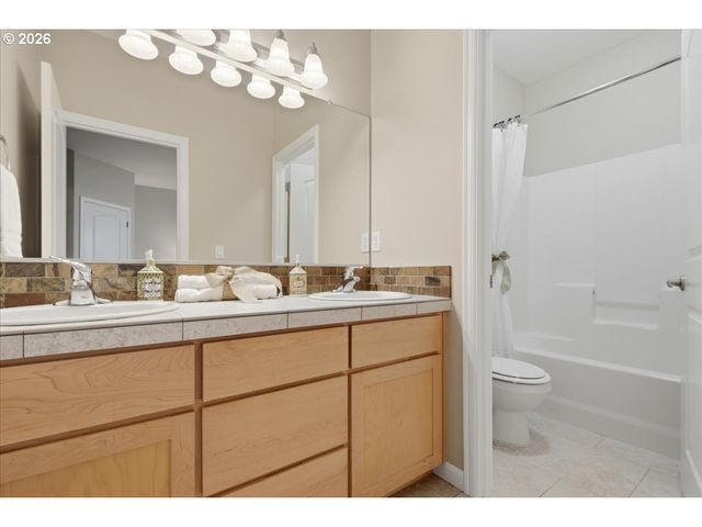 10803 Ne 103RD St, Vancouver, WA 98662