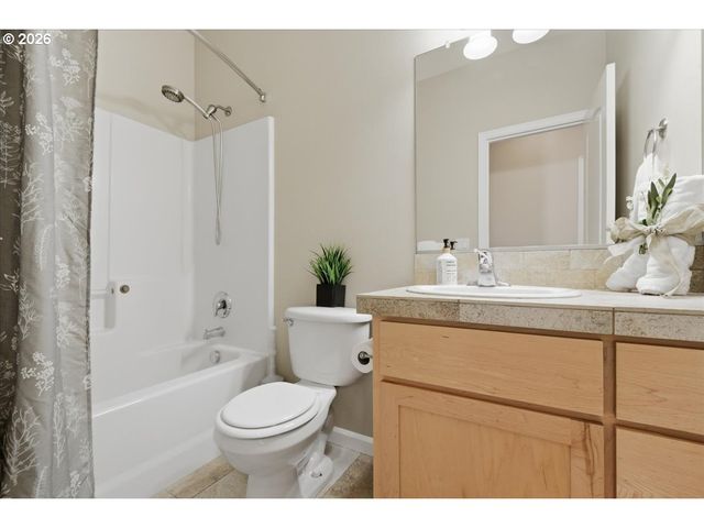 10803 Ne 103RD St, Vancouver, WA 98662
