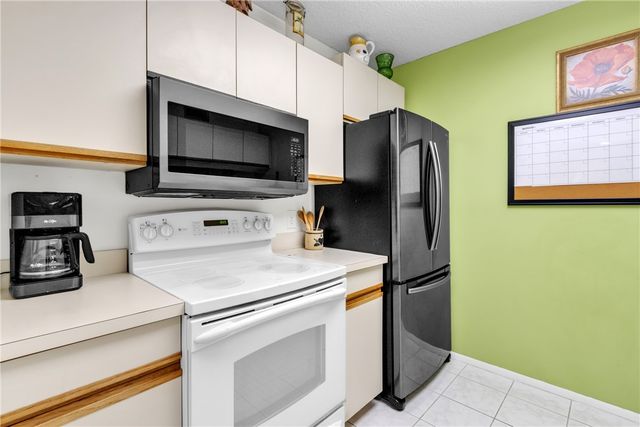14 Plantation Drive 201, Vero Beach, FL 32966