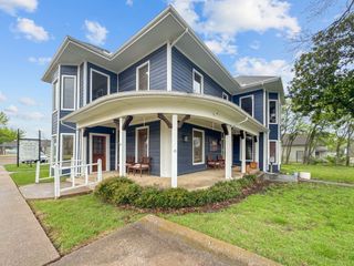 301 Mckinney Street, Farmersville, TX 75442