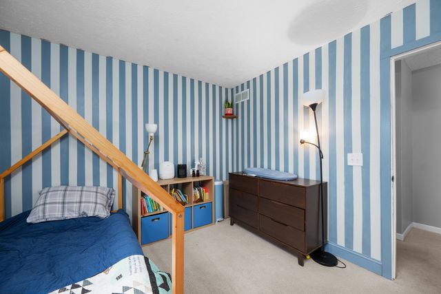2603 E 35th Street Court, Davenport, IA 52807