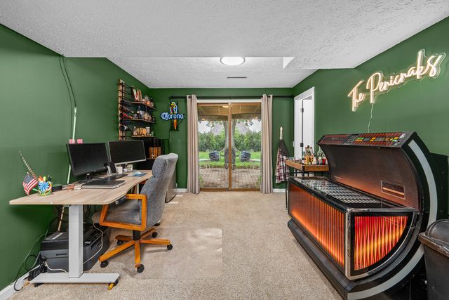 2603 E 35th Street Court, Davenport, IA 52807