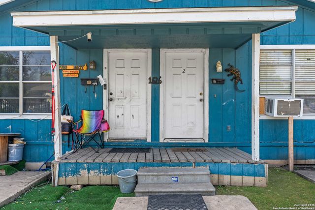 1626 Santa Anna, San Antonio, TX 78201