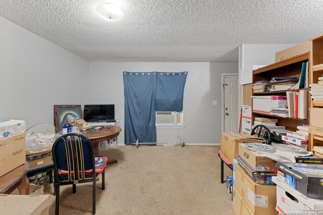 1626 Santa Anna, San Antonio, TX 78201