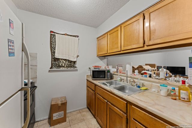 1626 Santa Anna, San Antonio, TX 78201